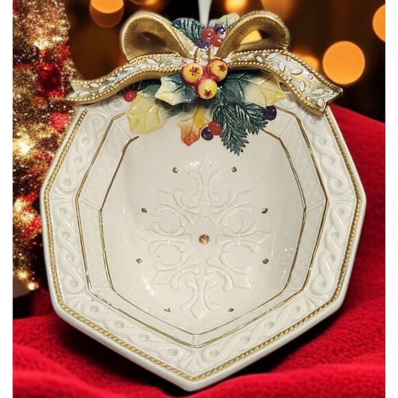 Fitz and Floyd Classics Snowy Woods Collection Octagon Cranberry Server Retired - Picture 1 of 7